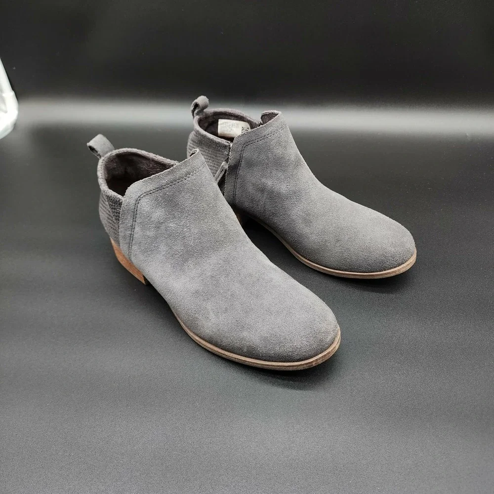 TOMS Booties Women 7.5 Gray‎ Deia Suede Ankle Boots Block Heel Zip 10013037